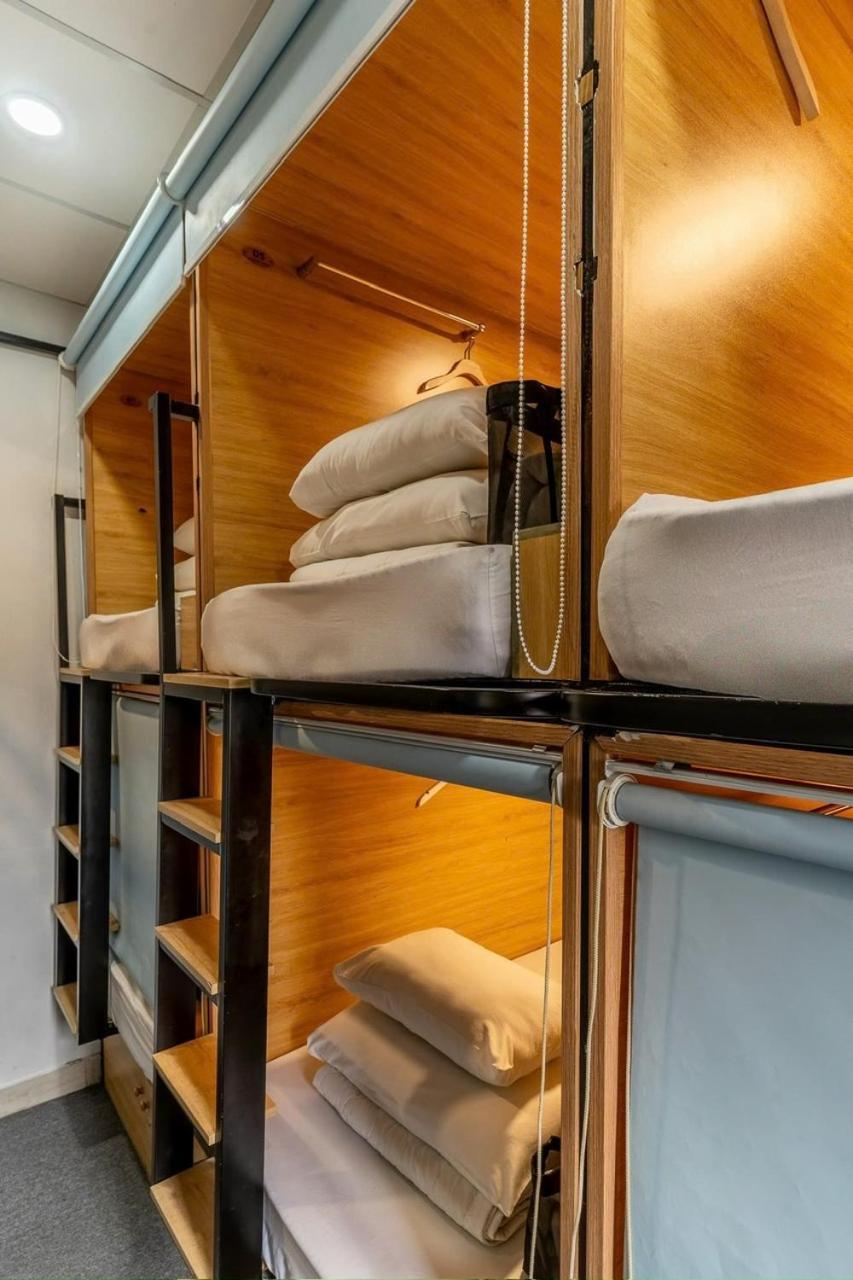 הו צ'י מין סיטי Amango Hostel מראה חיצוני תמונה